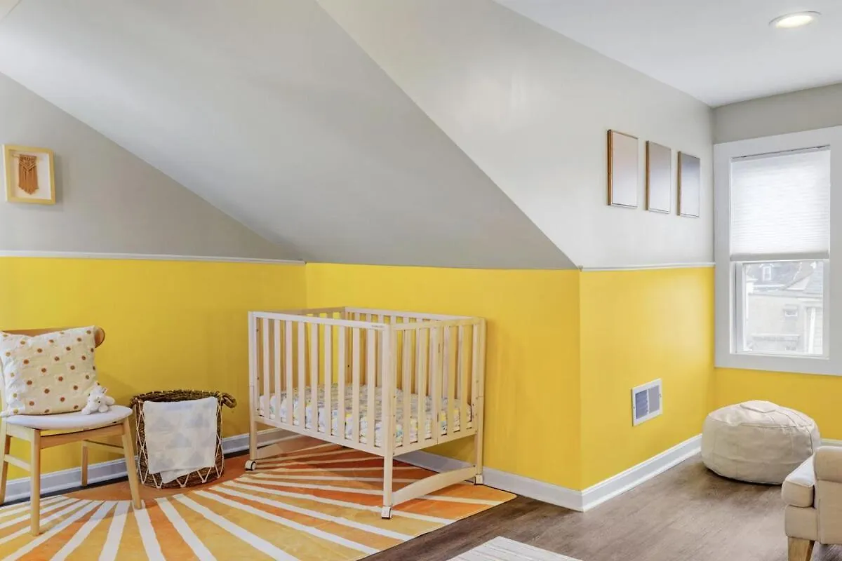 펜션 Chic Home With Large Private Yard! Hot Tub, Close To Downtown 피츠버그